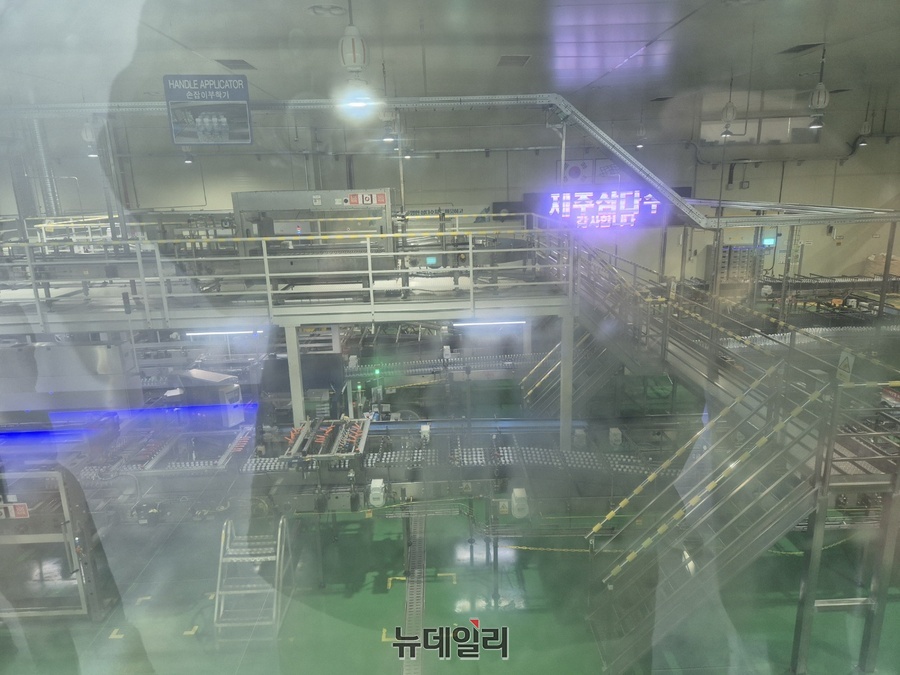 ▲ 총 3개 정밀 여과 과정을 거친다. 이 과정에서 화학적 요소는 개입하지 않는다.ⓒ조현우 기자