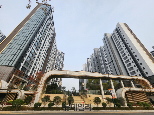▲ 신검단 로열파크씨티Ⅱ 단지 전경=나광국 기자
