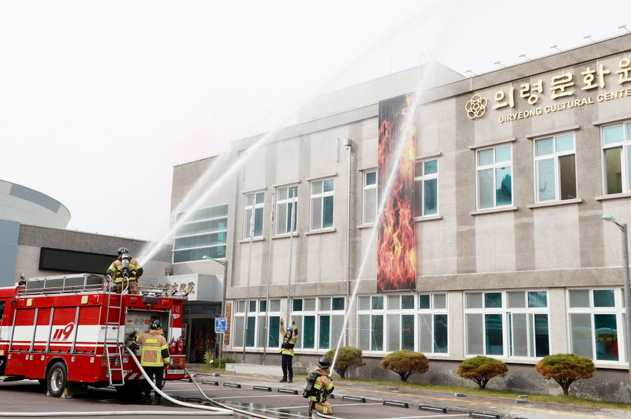 ▲ 의령군은 지난 30일‘2025년 재난대응 안전한국훈련’을 실시했다.ⓒ의령군 ▲ 의령군은 지난 30일‘2025년 재난대응 안전한국훈련’을 실시했다.ⓒ의령군