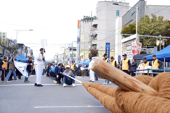 ▲ 2025 민·관·군 화합 한마당 민속행사 모습. ⓒ홍천군 ▲ 2025 민·관·군 화합 한마당 민속행사 모습. ⓒ홍천군