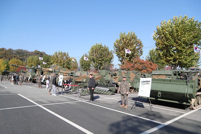 ▲ 부대행사로 제대군인 정착지원센터 홍보부스, 군 장비 전시, 서바이벌 사격체험, 드론전시 등 시민참여부스도 마련해 운영한다. ⓒ춘천시 ▲ 부대행사로 제대군인 정착지원센터 홍보부스, 군 장비 전시, 서바이벌 사격체험, 드론전시 등 시민참여부스도 마련해 운영한다. ⓒ춘천시