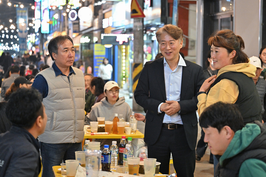 ▲ 서구 운천테라스길, 가을밤 ‘야미로드’로 변신ⓒ광주시 서구청 제공