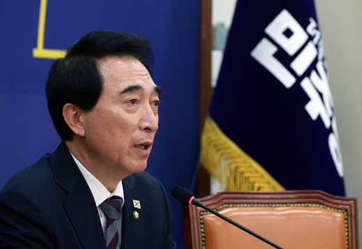 ▲ 박수현 민주당 수석대변인이 지난 2일 국회에서 기자간담회를 하고 있다. ⓒ뉴시스