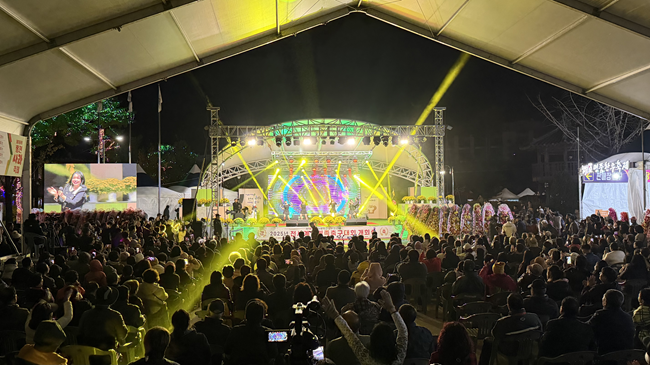 ▲ '제23회 홍천 인삼·한우 명품축제'와 '제10회 홍천사과축제' 모습. ⓒ홍천문화재단