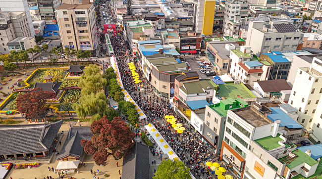 ▲ 2025 원주만두축제 행사장 전경. ⓒ원주시