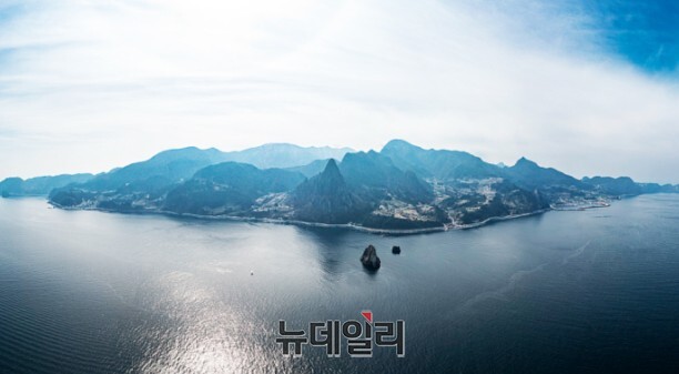 ▲ 오는 12월, 울릉도를 오가는 모든 여객선의 운항이 중단될 것으로 보여 면허 인허가 관청인 포항지방해양수산청을 향한 비난 여론이 들끓고 있다.ⓒ뉴데일리