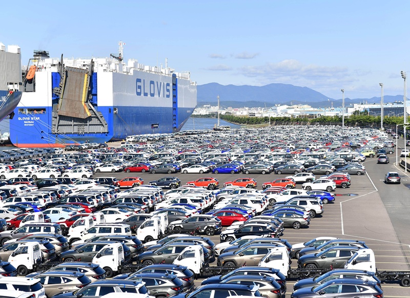 ▲ 수출을 위해 선적을 기다리는 자동차ⓒ현대차