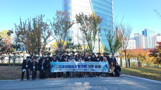 ▲ 강원혁신도시발전지원센터가 지난 3일, 원주시 교육발전특구 사업의 일환으로 '2025 공공기관 직무체험 프로그램 공공기관 탐방'을 성황리에 운영했다. ⓒ원주시