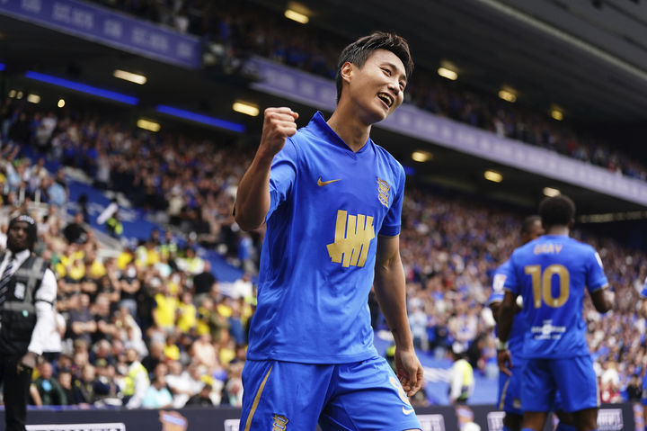 ▲ 버밍엄의 백승호가 2경기 연속골이자 2경기 연속 결승골을 터뜨렸다.ⓒ뉴시스 제공