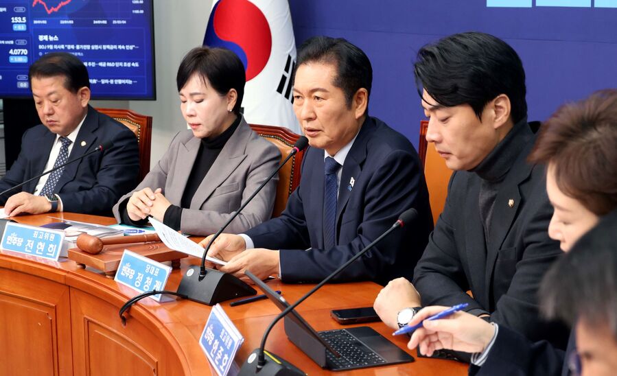 ▲ 정청래 더불어민주당 대표가 5일 서울 여의도 국회에서 열린 최고위원회의에서 발언하고 있다. ⓒ뉴시스