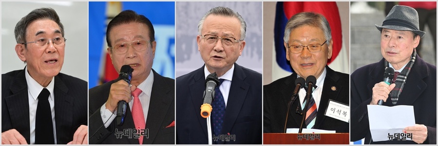 ▲ 왼쪽부터 염돈재 전 국정원 차장, 이동복 15대 국회의원, 김석우 전 통일원 차관, 이석복 예비역 육군 소장, 이재춘 전 러시아 대사. ⓒ 이종현 기자