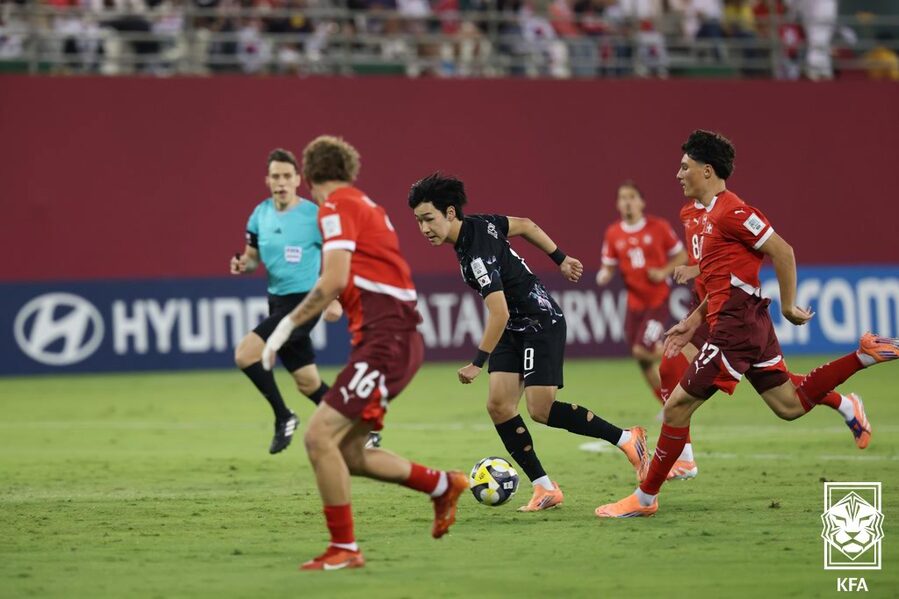 ▲ 한국 U-17 대표팀이 U-17 월드컵에서 스위스와 비기며 32강 진출에 파란불을 켰다.ⓒ대한축구협회 제공