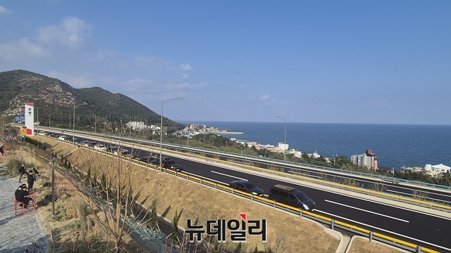 ▲ 포항~영덕 고속도로 전경.ⓒ뉴데일리