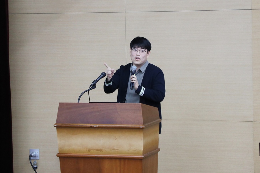 ▲ DGIST AI 활용 경진 대회에서 참가자가 발표하고 있다.ⓒDGIST