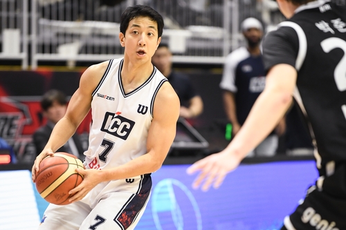 ▲ 허훈이 부상에서 돌아왔고, KCC는 kt를 잡고 3연패에서 탈출했다.ⓒKBL 제공