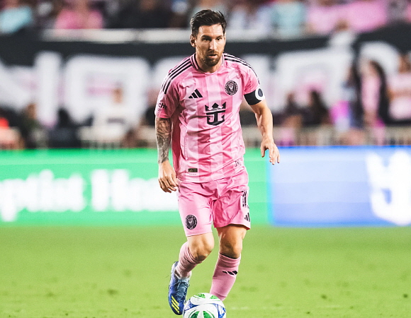 ▲ 메시가 2골 1도움을 올리며 내슈빌을 격파했고, 메시는 평점 10점을 받았다.ⓒ인터 마이애미 제공