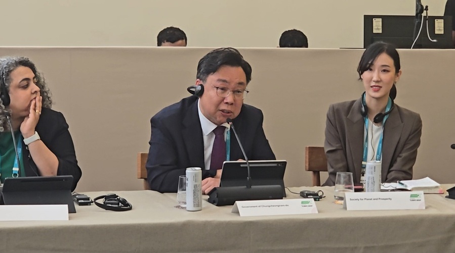 ▲ 김영명 환경산림국장이 김태흠 충남도지사를 대신해 언더2연합 아시아·태평양 의장으로 브라질 리우데자네이루에서 열린 COP30 지역 리더 포럼에 참가한 모습.ⓒ충남도