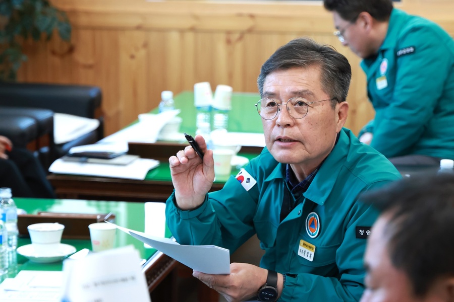 ▲ 심상휴 의장은 “앞으로도 현장에서 답을 찾고 사람에게서 답을 찾겠다는 생각으로 오늘도 동분서주 도움의 손길이 필요한 현장을 찾아 다니겠다”라고 말했다.ⓒ청송군의회