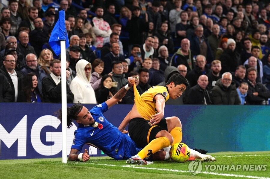 ▲ 울버햄튼 황희찬이 첼시전 선발 공격수로 나서 슈팅과 크로스를 단 한 개도 시도하지 못했다.ⓒ연합뉴스 제공