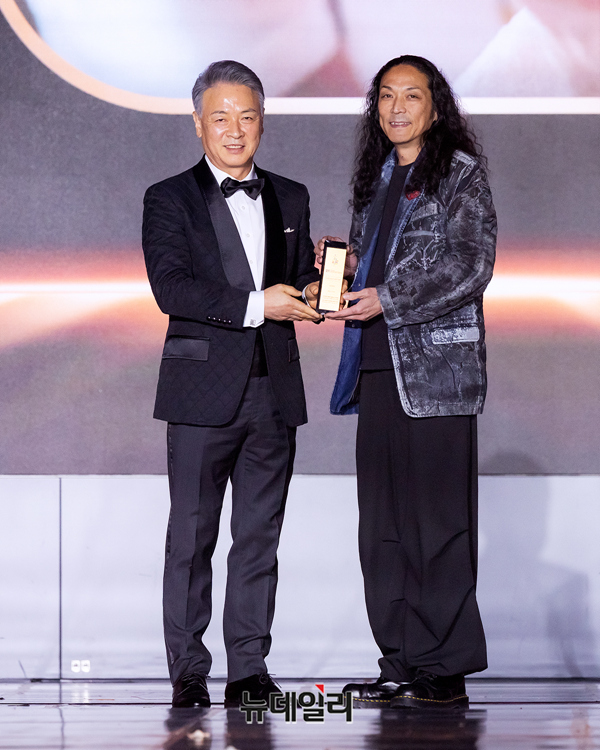 ▲ Visonary Beauty Leader Award 아키라(AKIRA, 일본)