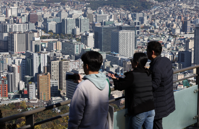 ▲ 남산에서 바라본 서울시내 아파트 단지ⓒ연합뉴스