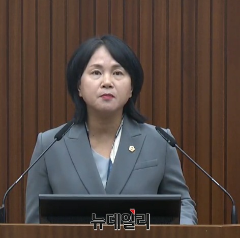 ▲ 박란희 세종시의원이 11일 오전 제102회 정례회 1차 본회의에서 5분 자유발언을 하고 있다.ⓒ이길표 기자