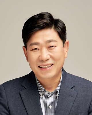 ▲ 경북도의회 박용선 도의원은 “분산 에너지 특화 지역은 단순한 에너지 정책이 아니라 지역의 생존과 직결된 문제”라며 “산업기지로서 수십 년간 국가 경제를 지탱해 온 포항을 빼고 재생에너지 중심 지역만 선정한 것은 명백한 정책 실패”라고 지적했다.ⓒ경북도의회