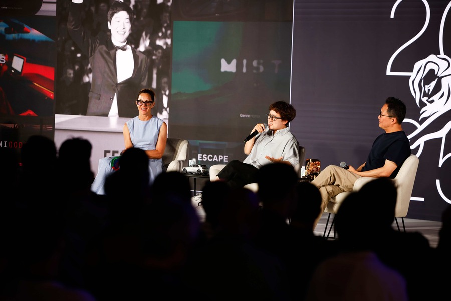 ▲ 2025 칸라이언즈 연사로 참여한 김정아 이노션 대표와 지성원 현대차 글로벌 CMO가 “Cut the Ad. Roll the Show” 세션. ⓒCANNES LIONS