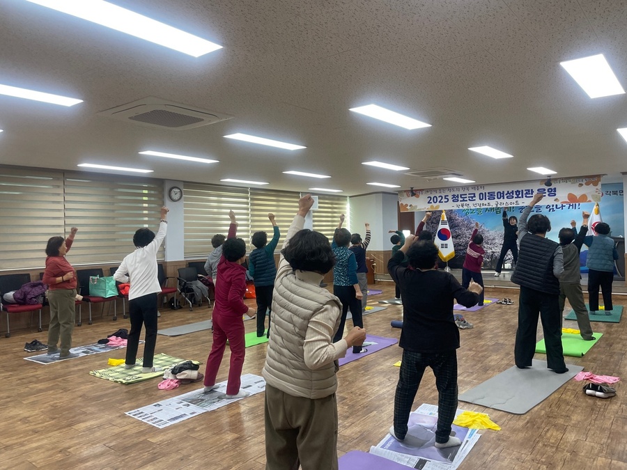 ▲ 청도군(군수 김하수)은 여성의 평생학습 기회를 확대하고 지역별 교육격차를 해소하기 위해 2025 이동여성회관을 11월 11일부터 12월 24일까지 각남면·풍각면·각북면·금천면을 대상으로 운영한다.ⓒ청도군