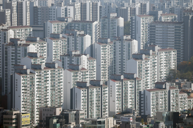 ▲ 서울 남산에서 바라본 아파트ⓒ연합뉴스