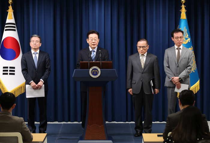 ▲ 이재명 대통령이 14일 서울 용산 대통령실 기자회견장에서 한미 팩트시트 최종 합의와 관련해 발표하고 있다. ⓒ연합