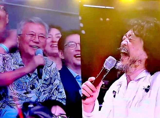 ▲ 지난 7월 김어준씨가 기획한 콘서트에 문재인 전 대통령 등 여권 유력 인사들이 자리한 모습. ⓒSNS 캡처 ▲ 지난 7월 김어준씨가 기획한 콘서트에 문재인 전 대통령 등 여권 유력 인사들이 자리한 모습. ⓒSNS 캡처