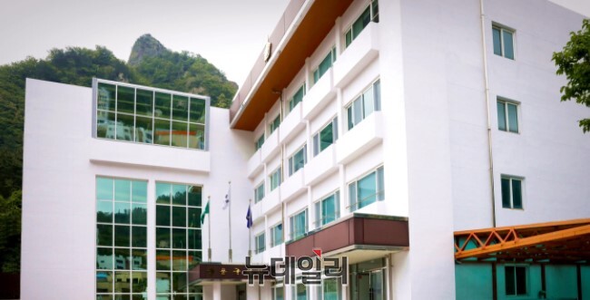 ▲ 경북 울릉군의회 전경ⓒ뉴데일리DB