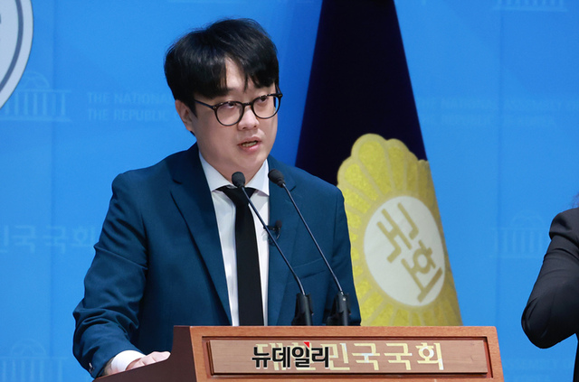 ▲ 유튜브 채널 '백브리핑' 운영자 백광현 씨. ⓒ이종현 기자