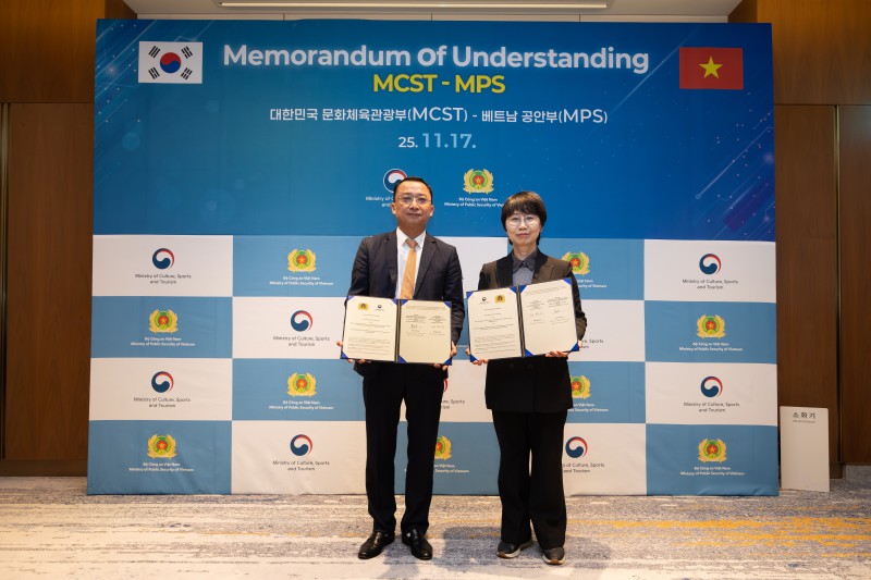 ▲ 문체부와 베트남 공안부는 베트남 내 K-콘텐츠 저작권을 보호하고 실질적인 저작권 침해 대응 체계를 강화하기 위해 저작권 보호 협력 분야 업무협약(MOU)을 체결했다.ⓒ문체부