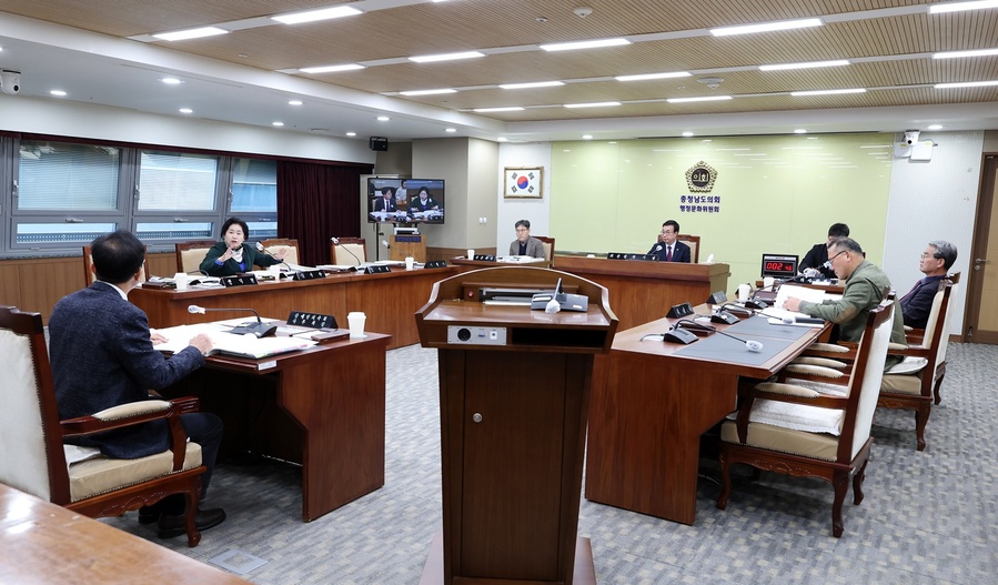 ▲ 충남도의회 행정문화위원회의 행정사무감사.ⓒ충남도의회