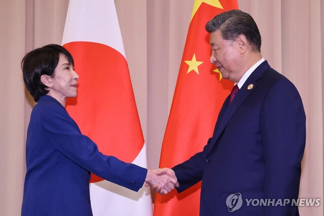 ▲ 다카이치 사나에 일본 총리와 시진핑 중국 국가주석. 출처=AFPⓒ연합뉴스