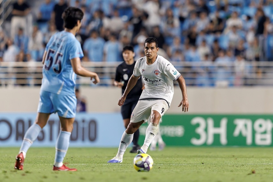 ▲ 11위 제주와 12위 대구가 다이렉트 강등을 피하기 위한 운명의 한 판 대결을 펼친다.ⓒ한국프로축구연맹 제공