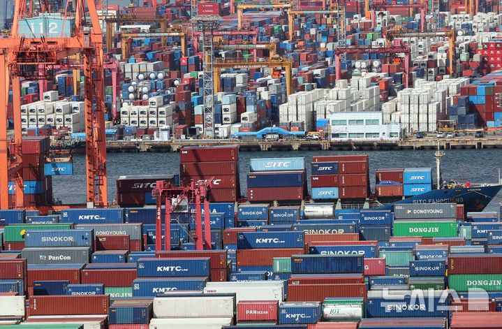 ▲ 부산항 감만부두. ⓒ뉴시스