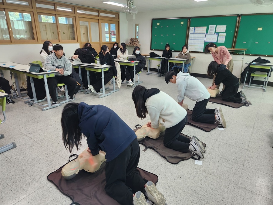 ▲ 대구시교육청은 수능 이후 고등학교 3학년 학생들을 대상으로 자기 계발과 진로 탐색, 미래 역량 함양 중심의 수요자 맞춤형 교육과정을 다양하게 운영한다.ⓒ대구시교육청