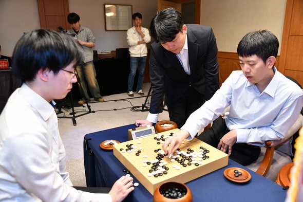 ▲ 한국 랭킹 7위 강동윤 9단이 일본의 시바노 도라마루 9단에게 패배했다.ⓒ한국기원 제공