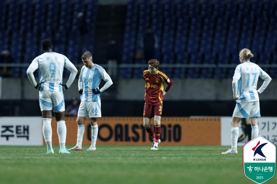 ▲ 울산이 광주에 0-2로 패배하며 강등 위기에서 탈출하지 못했다.ⓒ한국프로축구연맹 제공