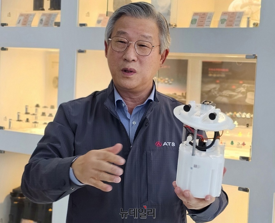 ▲ 이재진 충북경제포럼회장.ⓒ뉴데일리