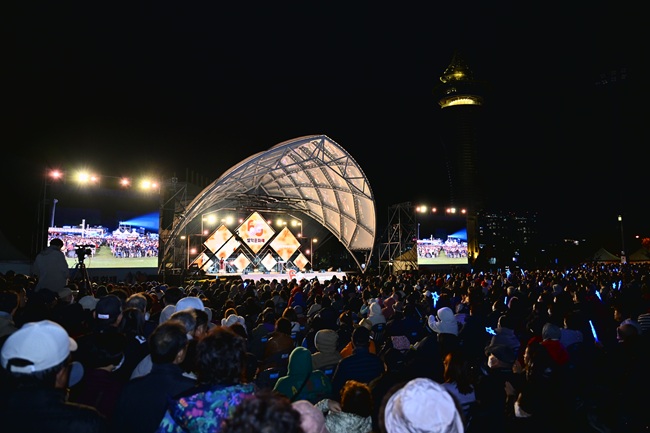 ▲ 설악문화제 개막식에 활용된 엑스포잔디광장 공연시설. ⓒ속초시