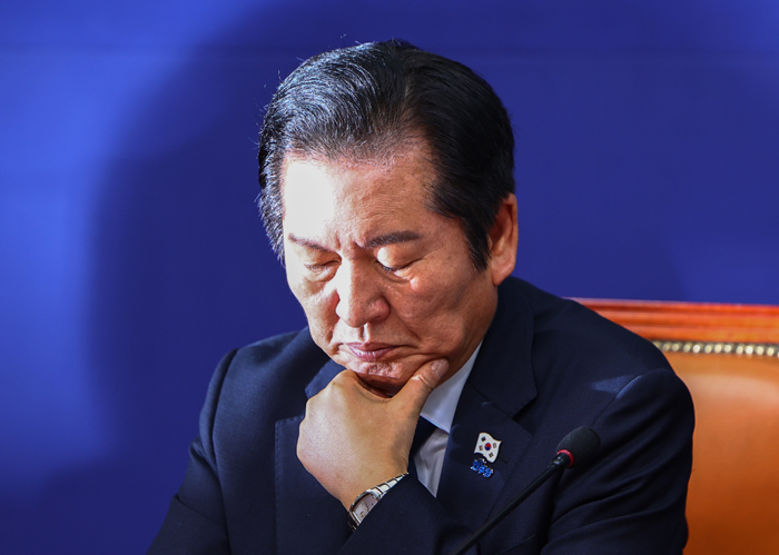 ▲ 정청래 더불어민주당 대표가 24일 오후 서울 여의도 국회에서 열린 민주당 국방안보특별위원회 출범식 및 제1차 회의에서 생각에 잠겨 있다. ⓒ뉴시스