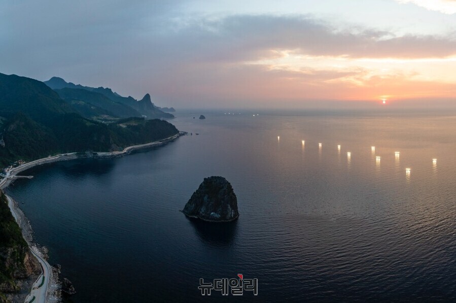 ▲ 자연이 허락해 문 열린, 일명 자물섬 울릉도 해안가 절경.ⓒ뉴데일리