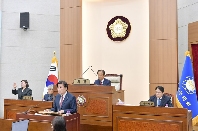 ▲ 김명기 횡성군수. ⓒ횡성군의회