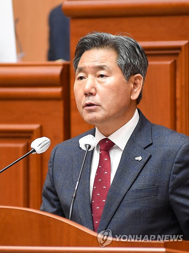 ▲ 서흥원 양구군수가 25일 양구군의회 본회의장에서 열린 제313회 양구군의회 정례회에서 시정연설을 통해 2026년도 군정 운영 방향을 밝혔다. ⓒ연합뉴스