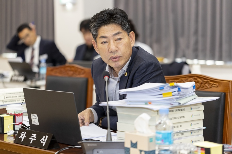 ▲ 경상북도의회 차주식 의원(경산1)이 대표 발의한 3건의 조례안이 26일 제359회 제2차 정례회 제1차 교육위원회 심사를 모두 통과하며, 경북 교육행정의 재정 투명성과 교육 복지 수준을 한 단계 끌어올릴 것으로 보인다.ⓒ경북도의회