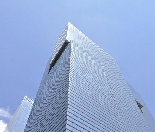 ▲ 코람코자산신탁이 지난해 매각한 더 에셋 전경. ⓒ네이버지도